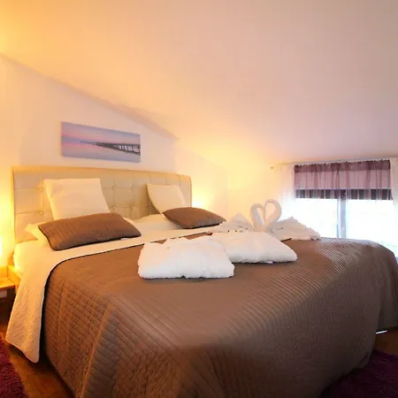 Appartamento Charmante Dachgeschosswohnung Mit Meerblick Und Blick Auf Altstadt Von Porec